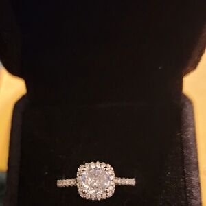 Elegant Silver Diamond Ring